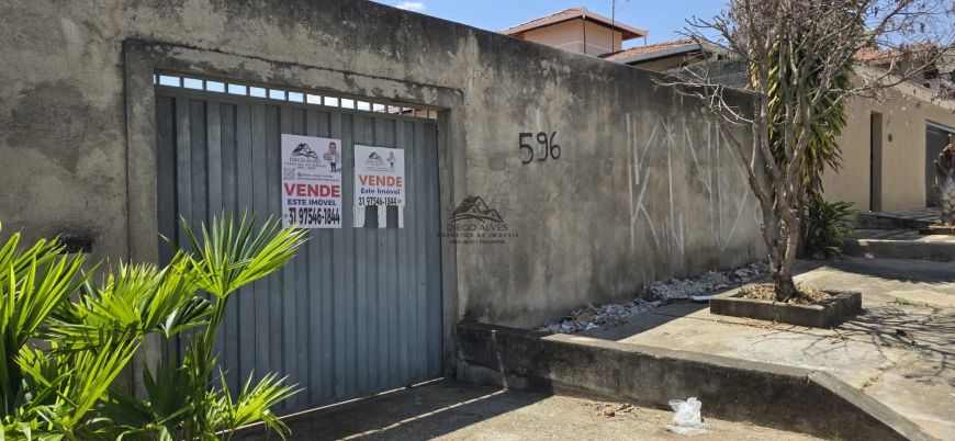 OPORTUNIDADE CASA COM 3 QUARTOS LOTE 360M² BAIRRO ESPIRITO SANTO - BETIM