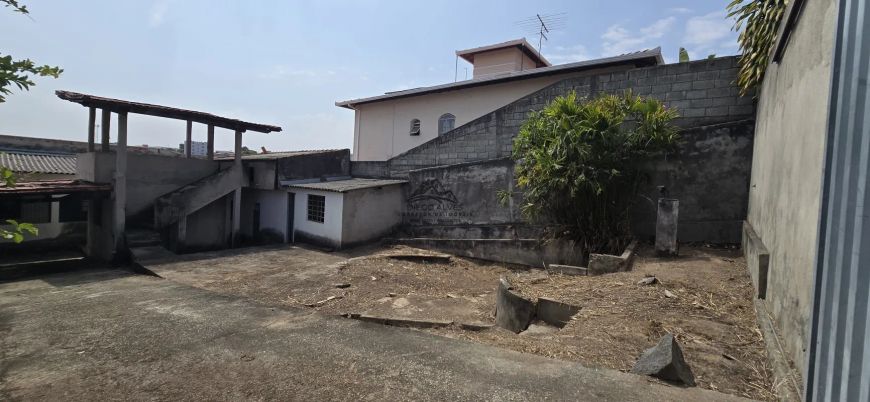OPORTUNIDADE CASA COM 3 QUARTOS LOTE 360M² BAIRRO ESPIRITO SANTO - BETIM
