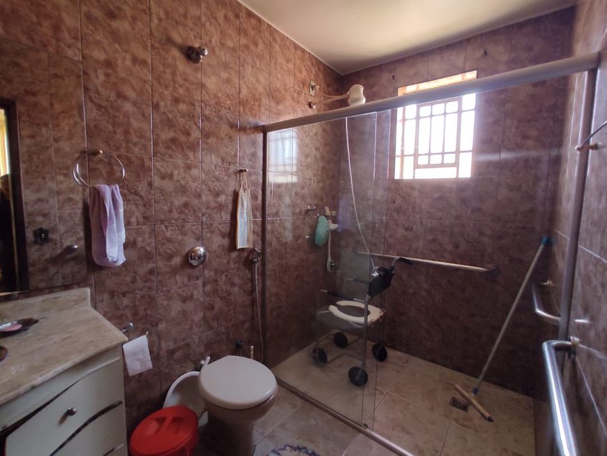 Casa à venda, 5 quartos, 1 suíte, Ingá - Betim/MG