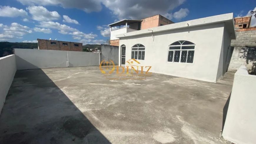 Casa para Venda em Betim, Itacolomi, 2 dormitórios, 1 banheiro, 3 vagas