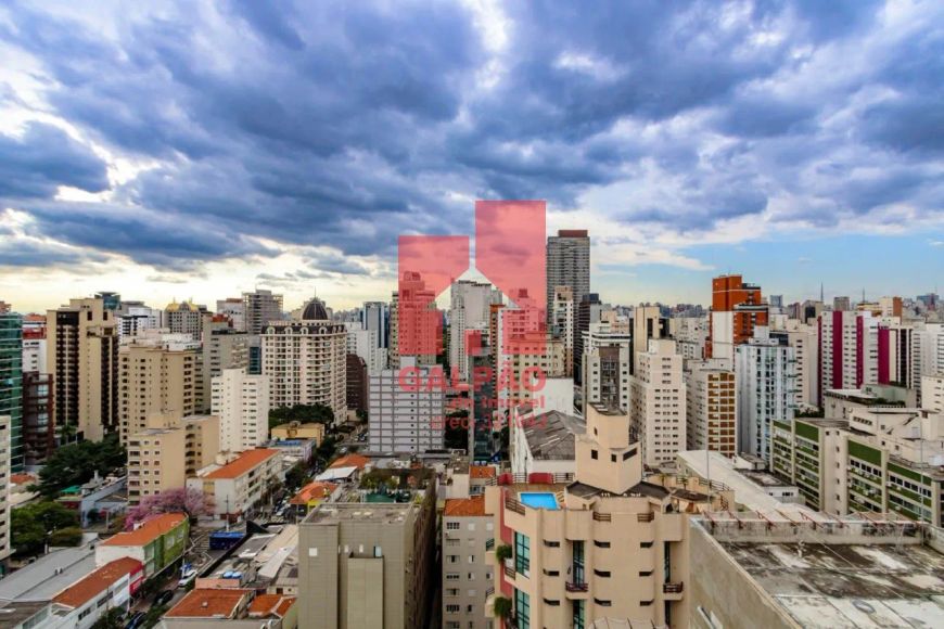 COBERTURA TRIPLEX Á VENDA NO ITAIM BIBI, 76M², 1 SUÍTE, 2 VAGAS!