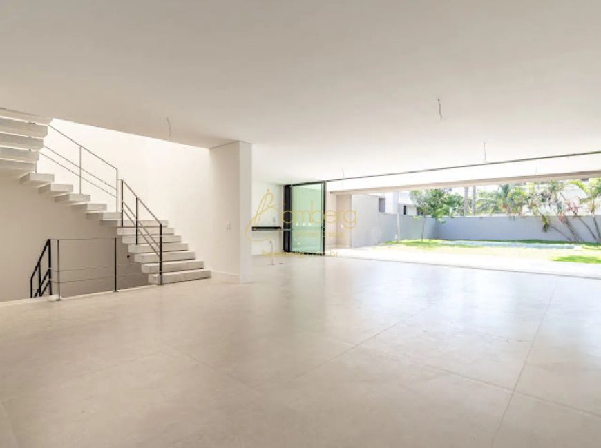 CONDOMÍNIO FECHADO, 4 SUITES, 6 VAGAS, AREA VERDE, PISCINA, ESPACO GOURMET