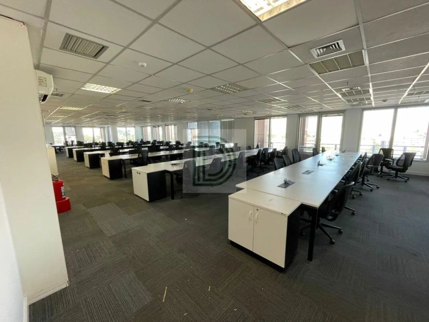 Andar/laje corporativa para aluguel e venda tem 1700 metros quadrados