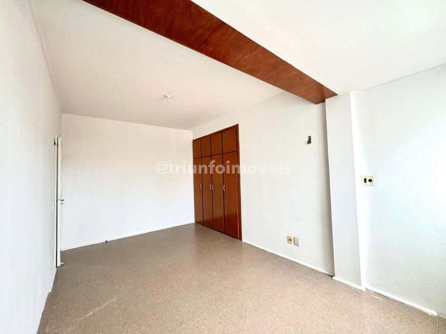 Apartamento a venda no Cocó com 3 suítes TR186965 FOR -V592KQ