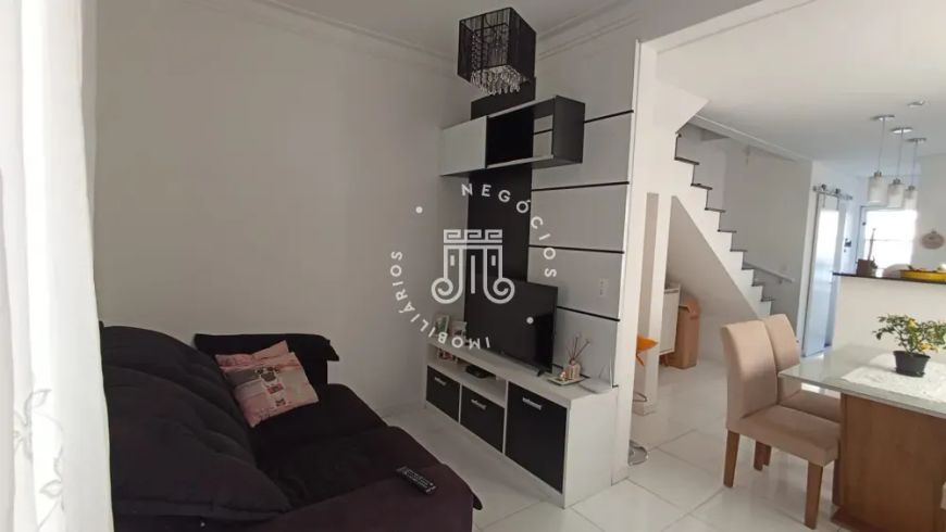 CASA - SOBRADO À VENDA COM 02 DORMITÓRIOS, LOCALIZADA NO CONDOMÍNIO RESIDENCIAL DONA NINA, BAIRRO JA