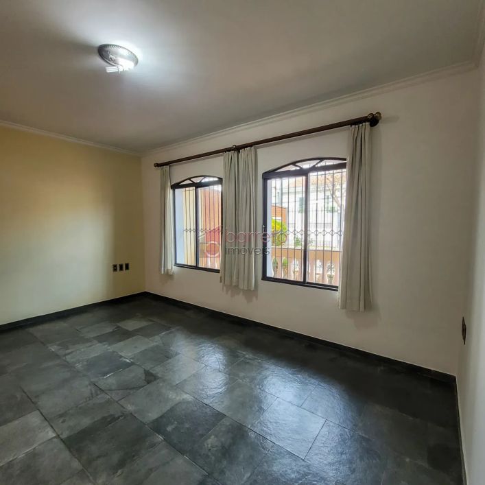 CASA TÉRREA COM EDÍCULA À VENDA NO BAIRRO TORRES DE SÃO JOSÉ - JUNDIAÍ/SP