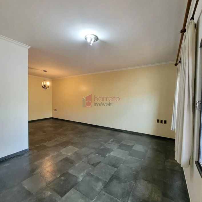 CASA TÉRREA COM EDÍCULA À VENDA NO BAIRRO TORRES DE SÃO JOSÉ - JUNDIAÍ/SP
