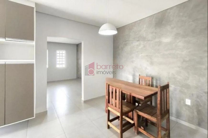 CASA TÉRREA COM 2 DORMITÓRIOS À VENDA NO BAIRRO VILA MANFREDI EM JUNDIAÍ/SP