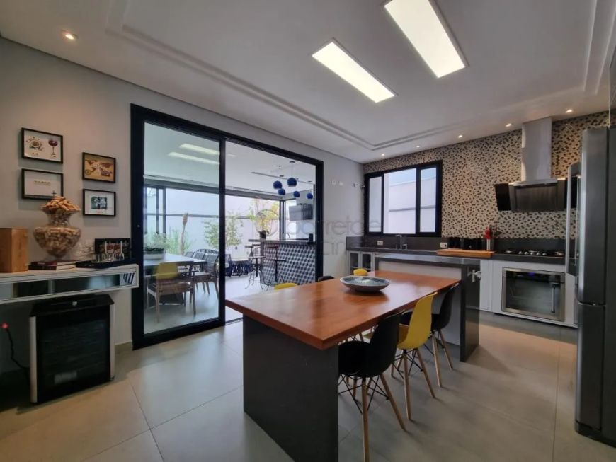 Excelente casa alto padrão para venda em Jundiaí, no Bairro do Eloy Chaves, Condomínio das Atírias