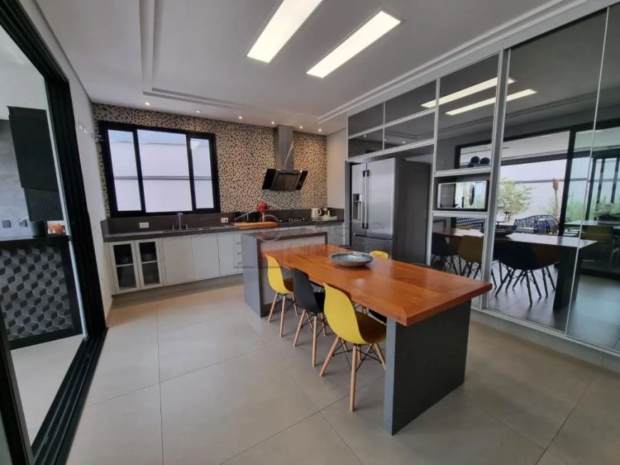 Excelente casa alto padrão para venda em Jundiaí, no Bairro do Eloy Chaves, Condomínio das Atírias