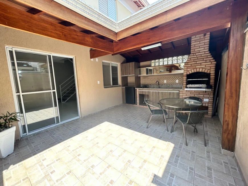 Casa de Condomínio para venda com 83 m², 2 vagas