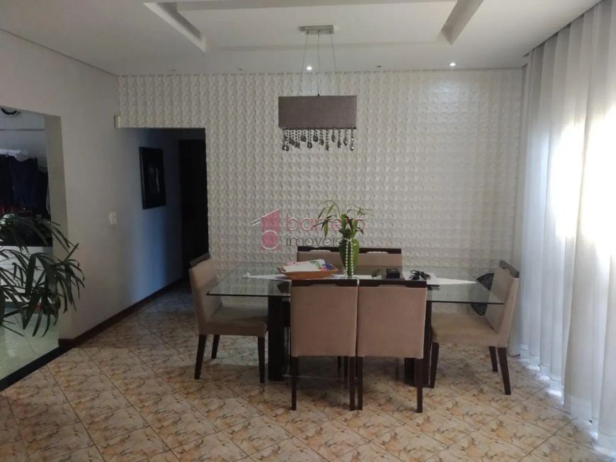 Casa térrea de 260m² de terreno no Bairro Vila Maringá, Jundiaí, Sp