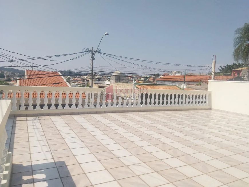 SOBRADO COM EDÍCULA À VENDA NA VILA SANTANA II EM JUNDIAÍ/SP