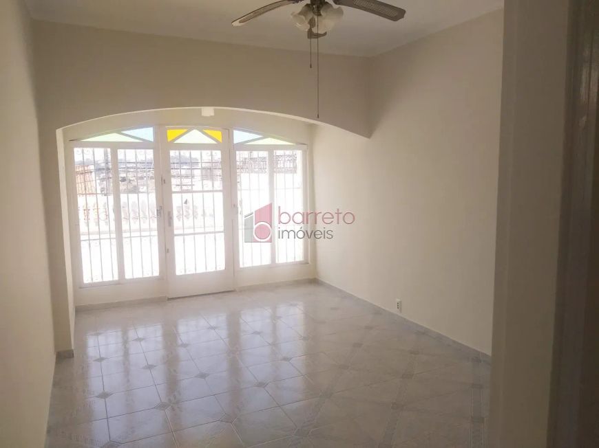 SOBRADO COM EDÍCULA À VENDA NA VILA SANTANA II EM JUNDIAÍ/SP