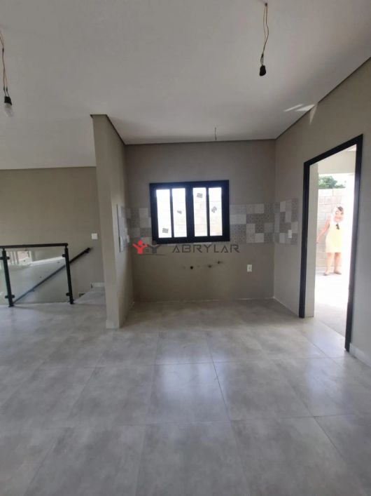 Sobrado à venda em Jundiaí, Jardim Caçula, com 3 quartos, com 135 m²