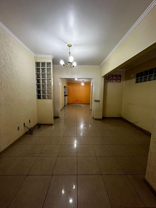 Casa térrea a venda no Jardim Danúbio em Jundiaí/SP