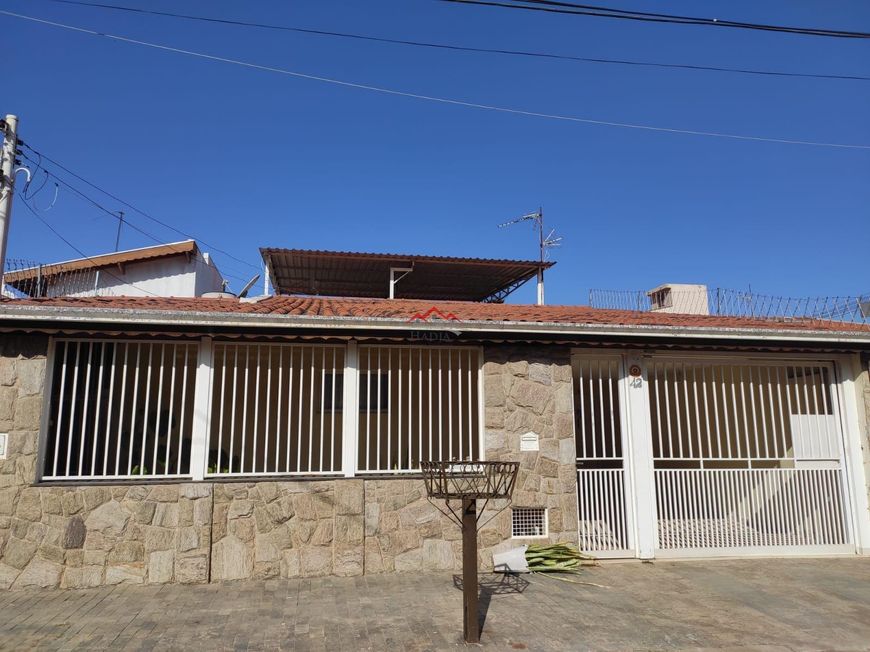 Casa térrea a venda no Jardim Danúbio em Jundiaí/SP