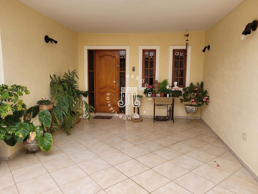 CASA À VENDA NO BAIRRO JARDIM DANÚBIO NA CIDADE DE JUNDIAÍ/SP