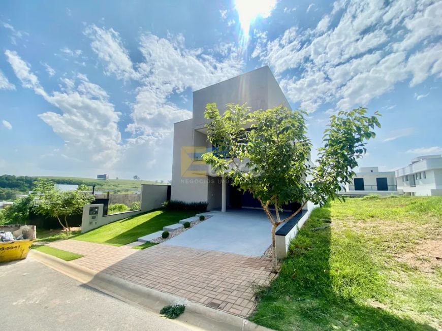 Casa em condomínio à venda no Condomínio Brisas do Lago em Jundiaí/SP