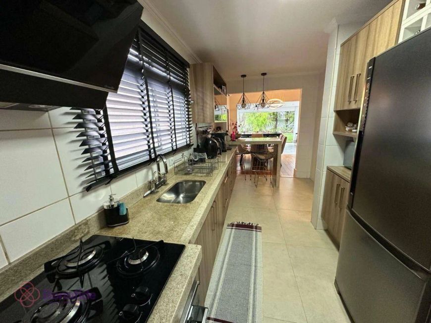 Casa com 3 dormitórios à venda, 173 m² por R$ 1.500.000 - Medeiros - Jundiaí/SP