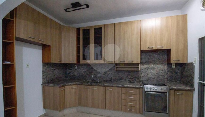 Casa térrea com 3 quartos à venda em Cidade Luiza - SP