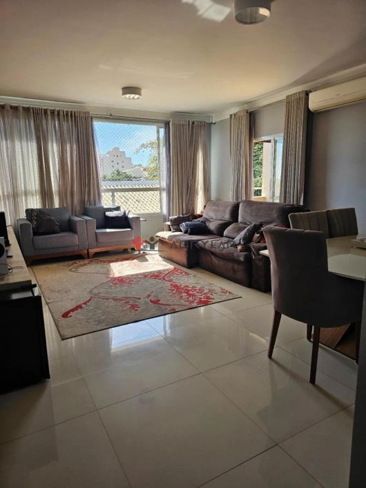 Sobrado à venda em Jundiaí, Jardim Quintas das Videiras, com 3 suítes, com 389 m²