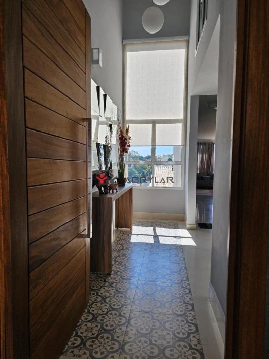 Sobrado à venda em Jundiaí, Jardim Quintas das Videiras, com 3 suítes, com 389 m²