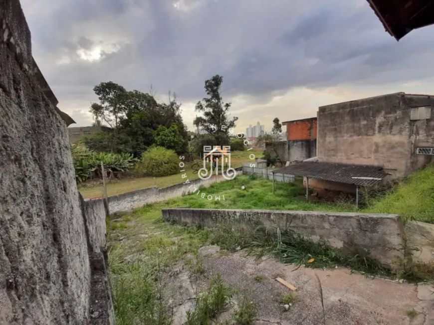 TERRENO À VENDA COM 460 M² NO BAIRRO VILA MANFREDI (VILA RAMI) EM JUNDIAÍ-SP.