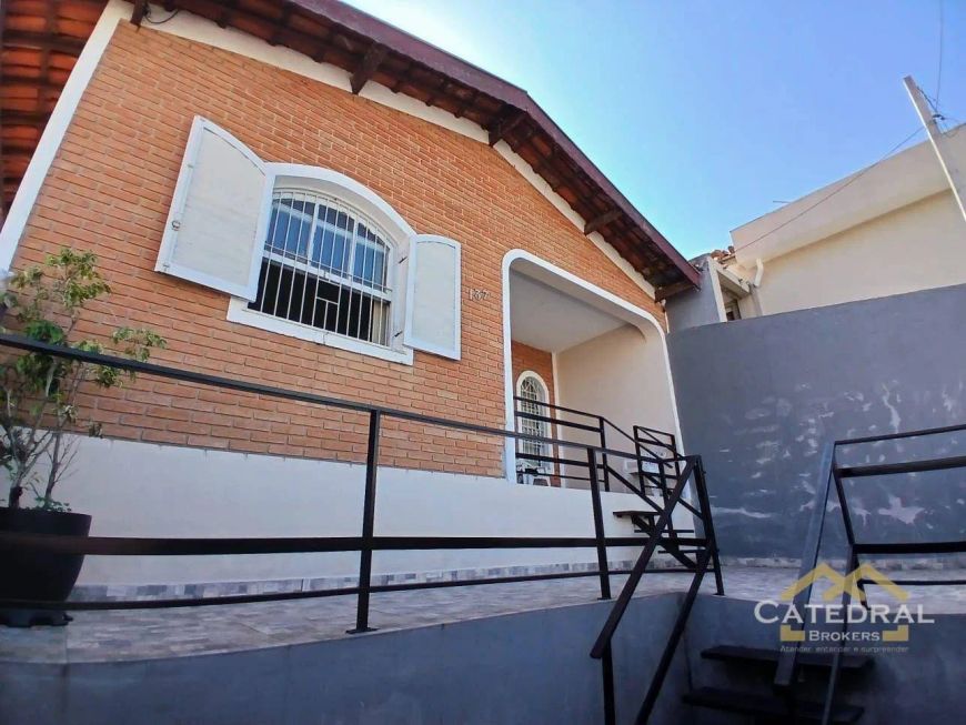 Casa com 4 dormitórios à venda, 209 m² por R$ 1.100.000,00 - Vila Progresso - Jundiaí/SP