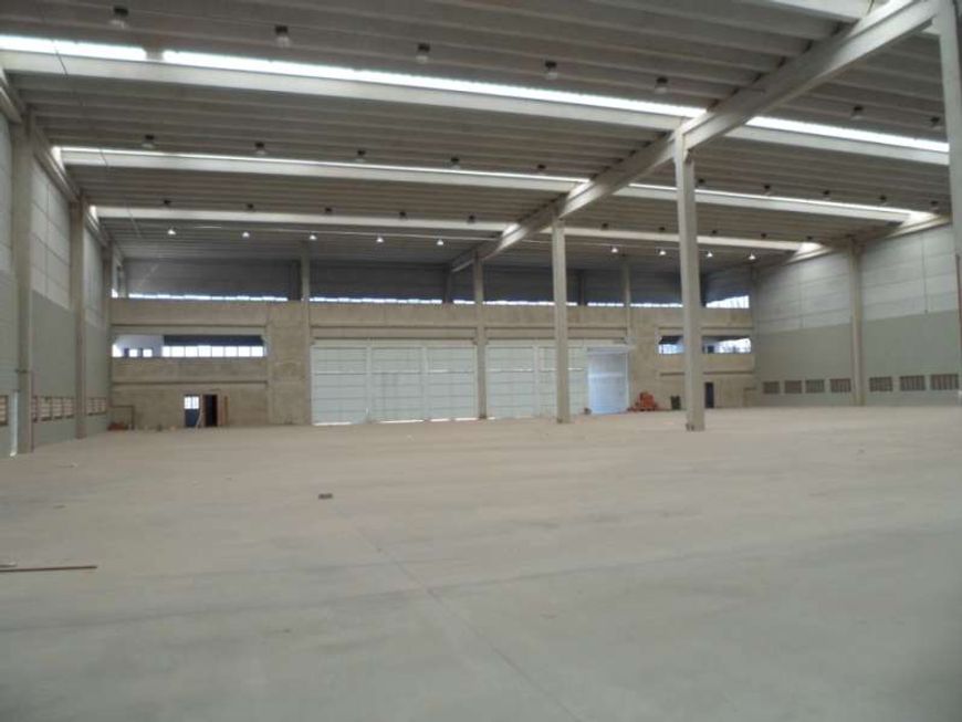 VENDA DE GALPÃO INDUSTRIAL EM JUNDIAI - FAZGRAN - NOVO - AT= 6.870,00 m² e AC= 4.590,00m²