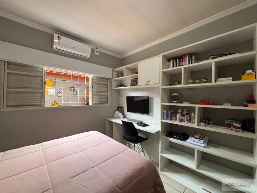 Casa para Venda em Jundiaí, Vila Garcia, 3 dormitórios, 1 suíte, 2 banheiros, 2 vagas