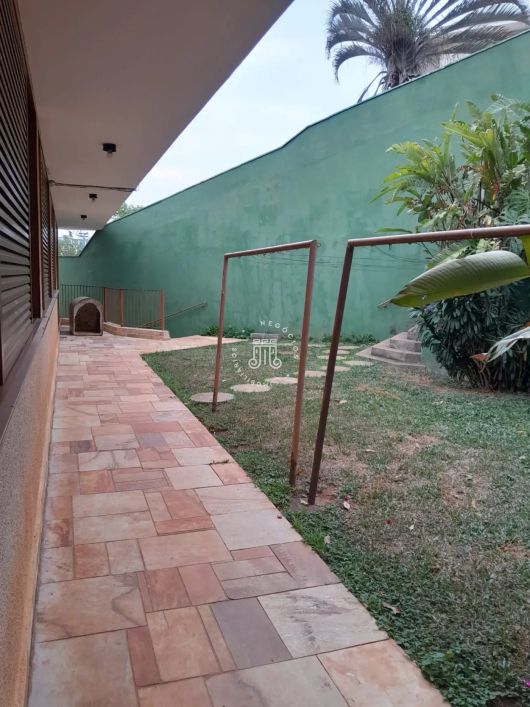CASA PARA USO MISTO À VENDA EM BAIRRO NOBRE DE JUNDIAÍ/SP