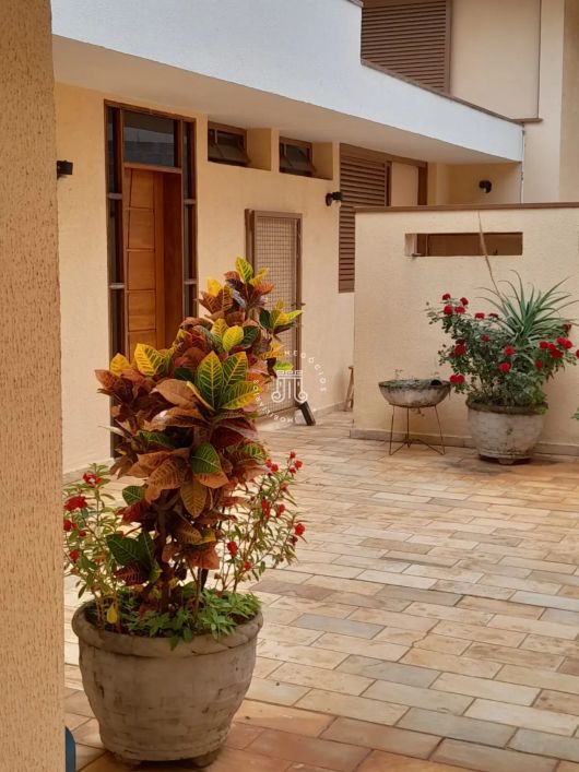 CASA PARA USO MISTO À VENDA EM BAIRRO NOBRE DE JUNDIAÍ/SP
