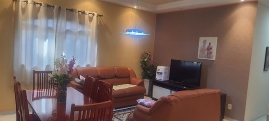 EXCELENTE CASA TÉRREA, IMÓVEL COM EDÍCULA, NA REGIÃO DA VILA ARENS, VILA VECCHI, JUNDIAÍ, YARID IMÓV