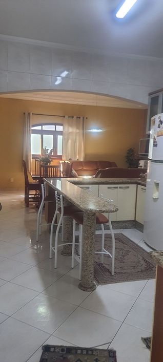 EXCELENTE CASA TÉRREA, IMÓVEL COM EDÍCULA, NA REGIÃO DA VILA ARENS, VILA VECCHI, JUNDIAÍ, YARID IMÓV