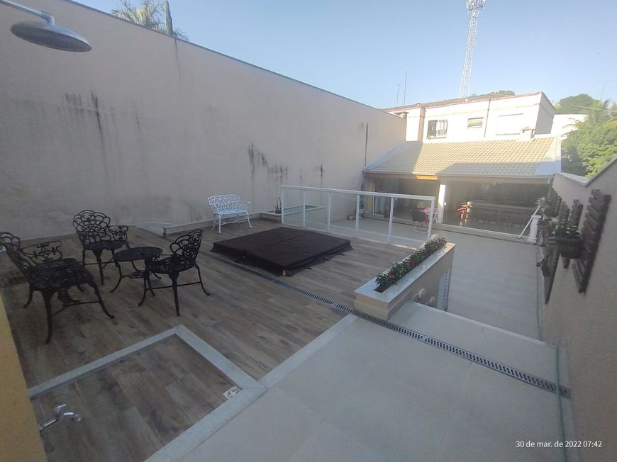 CASA A VENDA EM JUNDIAI - VILA SANTANA II - 3 VAGAS - SOBRADO