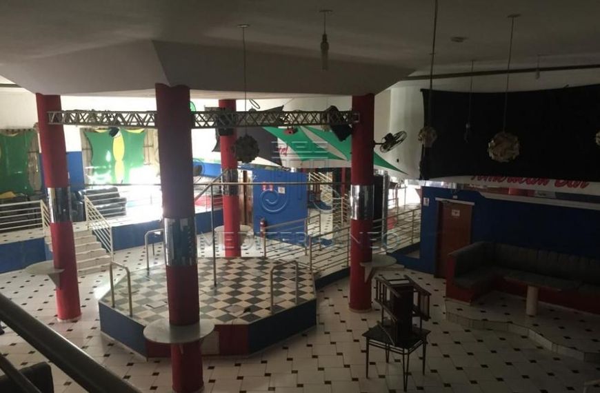 PRÉDIO COMERCIAL PARA VENDA E LOCAÇÃO COM CASA DE 07 DORMITÓRIOS, LOCALIZADO NO BAIRRO VILA NOVA JUN