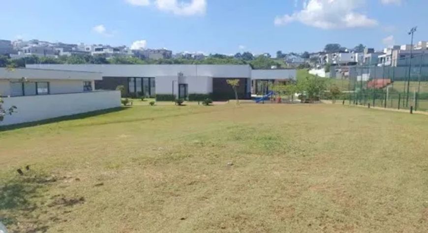 Terreno a venda no condomínio Brisas do Lago
