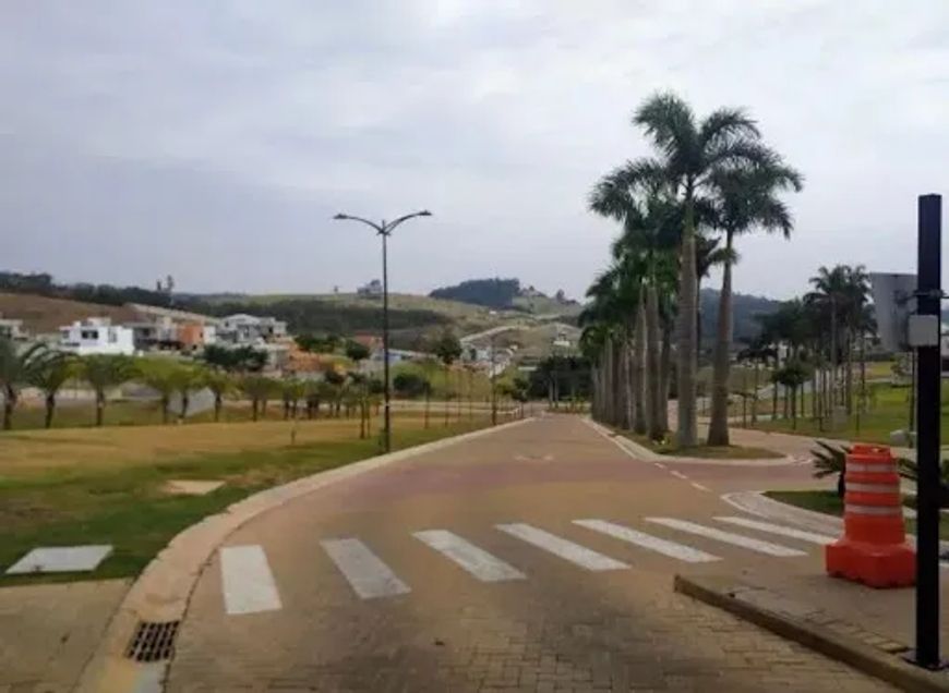 Terreno a venda no condomínio Brisas do Lago