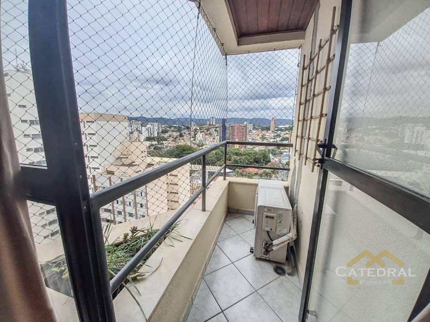 Apartamento com 3 dormitórios à venda, 105 m² por R$ 600.000,00 - Vila Vianelo - Jundiaí/SP
