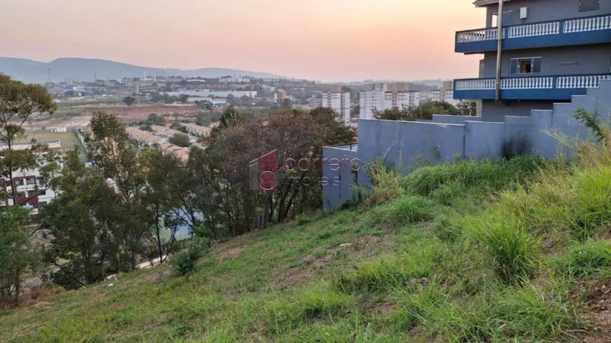 TERRENO À VENDA - NO BAIRRO JARDINS TORRES SÃO JOSÉ EM JUNDIAÍ/SP