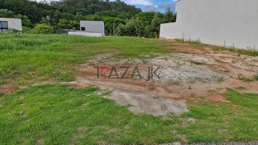 Comprar/vendo: Terreno a venda com 300m², plano, no condomínio Villa Giardino, Quinta das Videiras,