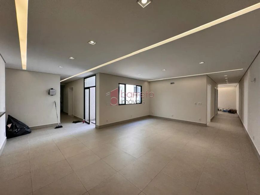 CASA COMERCIAL PARA LOCAÇÃO E VENDA NO BAIRRO ANHANGABAÚ - JUNDIAÍ/SP