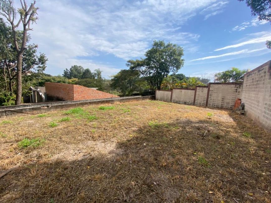 TERRENO DE 368M² DE ÁREA TOTAL NO COND. LOTEAMENTO CHÁCARA PAI JACÓ EM JUNDIAÍ-SP *ACEITA PERMUTA EM