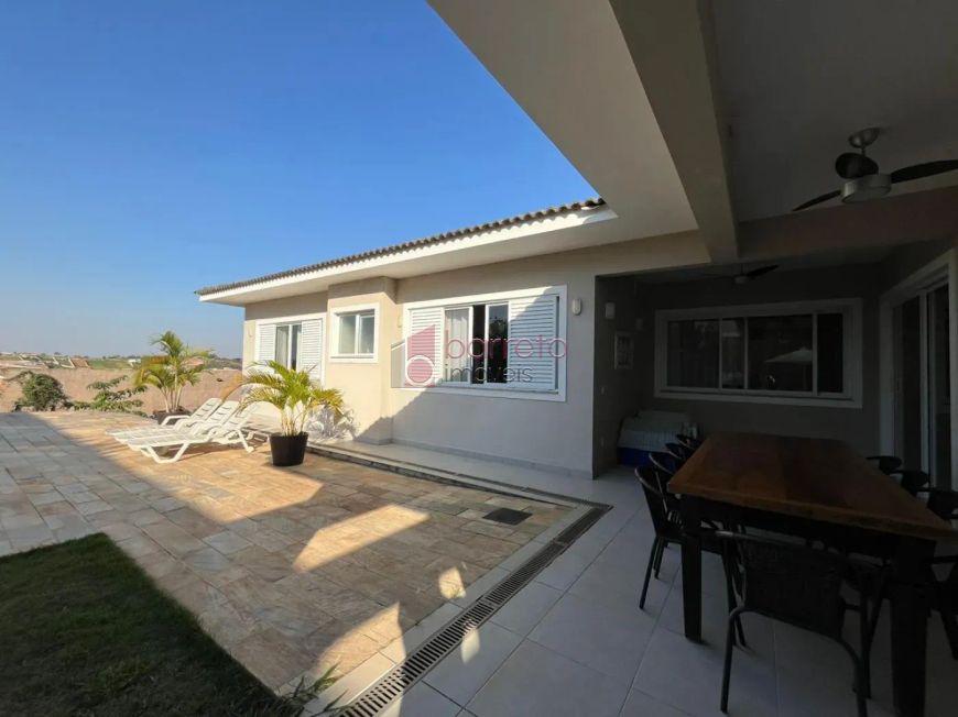 CASA À VENDA NO CONDOMÍNIO PORTAL DA COLINA EM JUNDIAÍ/SP