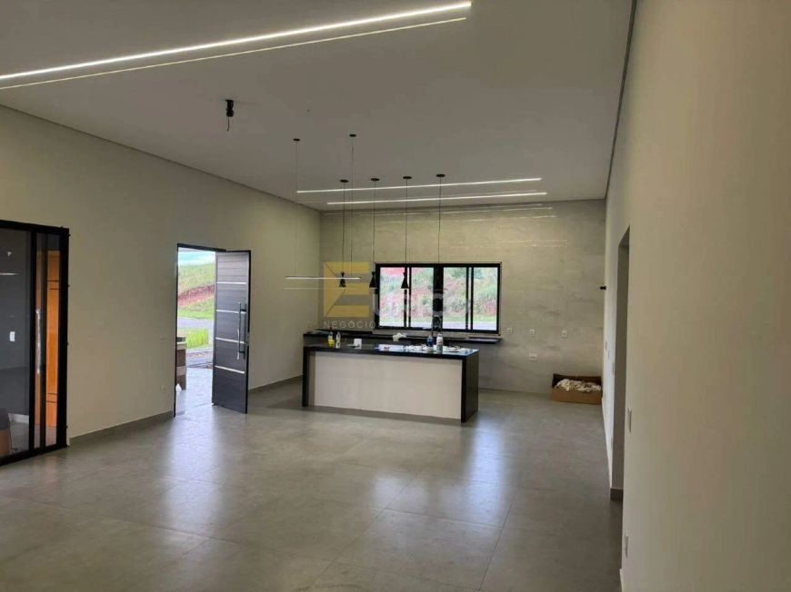 Excelente Casa a Venda no Condomínio Terra Caxambu em Jundiaí SP.