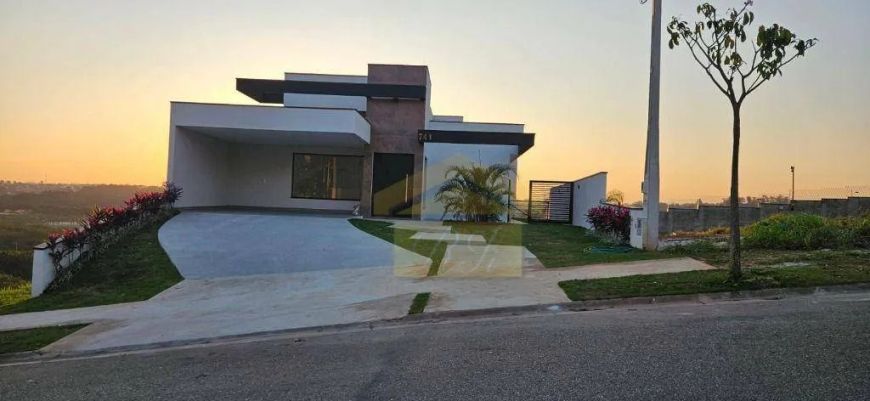 Casa com 2 dormitórios à venda, 284 m² - Loteamento Residencial e Comercial Horto Florestal - Jundia
