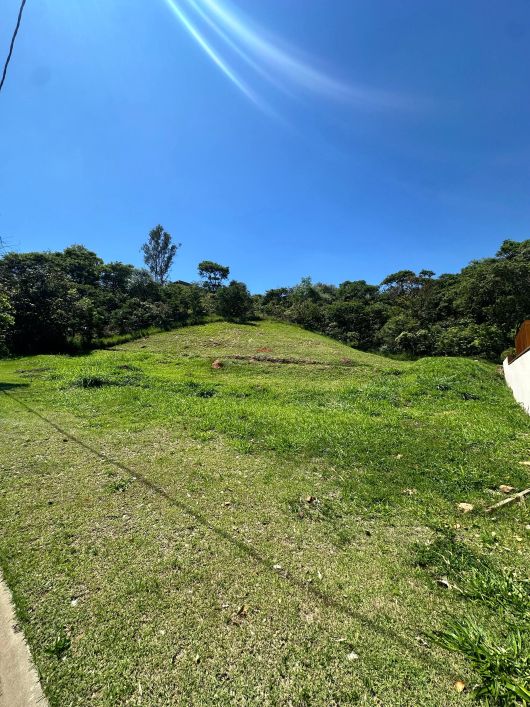 Terreno a venda no condomínio fechado Bosque Do Horto em Jundiaí.