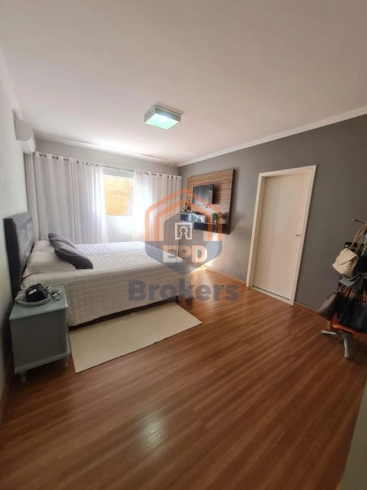 Casa com terreno de 1.000 m² em Jardim Tereza Cristina - Jundiaí, SP