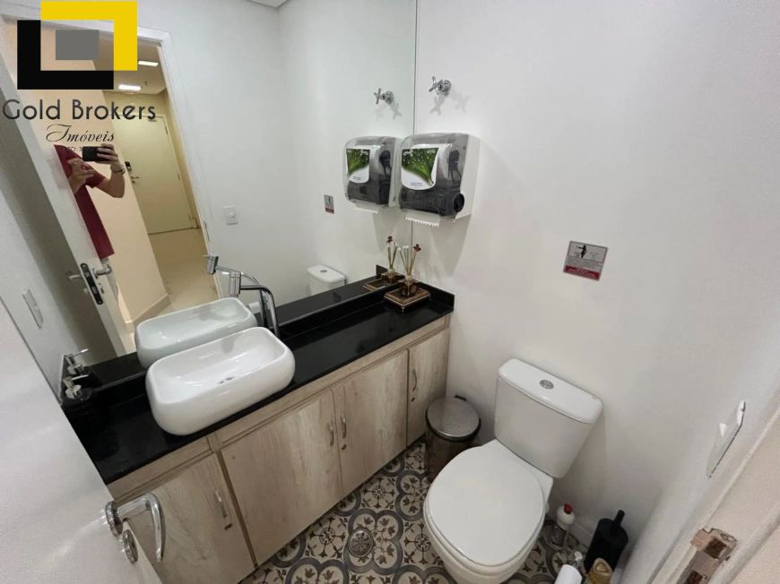 SALA COMERCIAL DE 46 M² NO EDIFÍCIO MAXIME NA AVENIDA NOVE DE JULHO EM JUNDIAÍ - SP